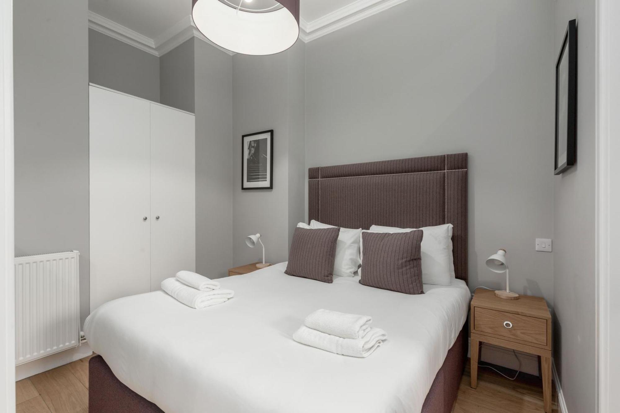 Destiny Scotland - Princes Street Residence Эдинбург Экстерьер фото