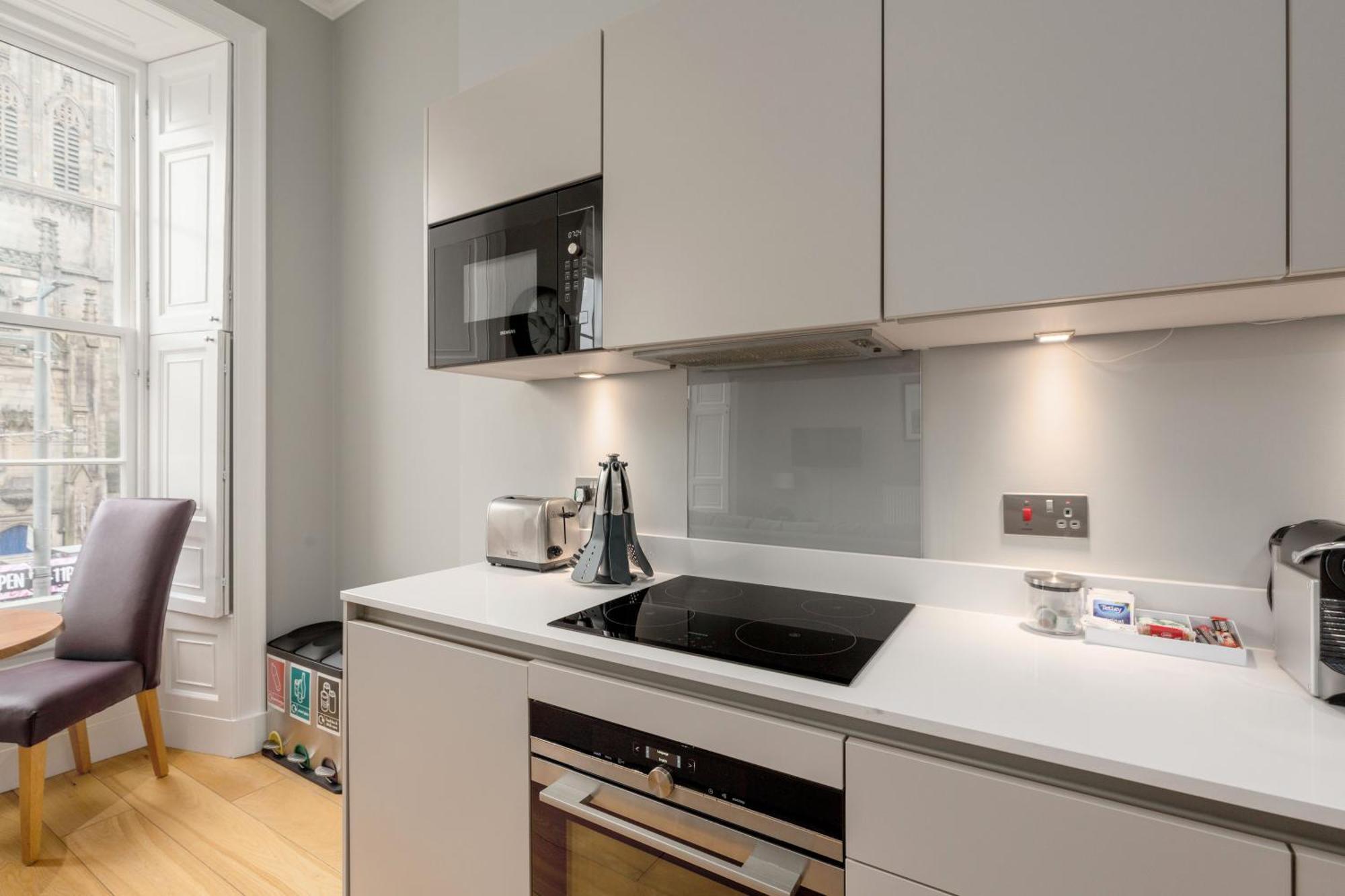 Destiny Scotland - Princes Street Residence Эдинбург Экстерьер фото
