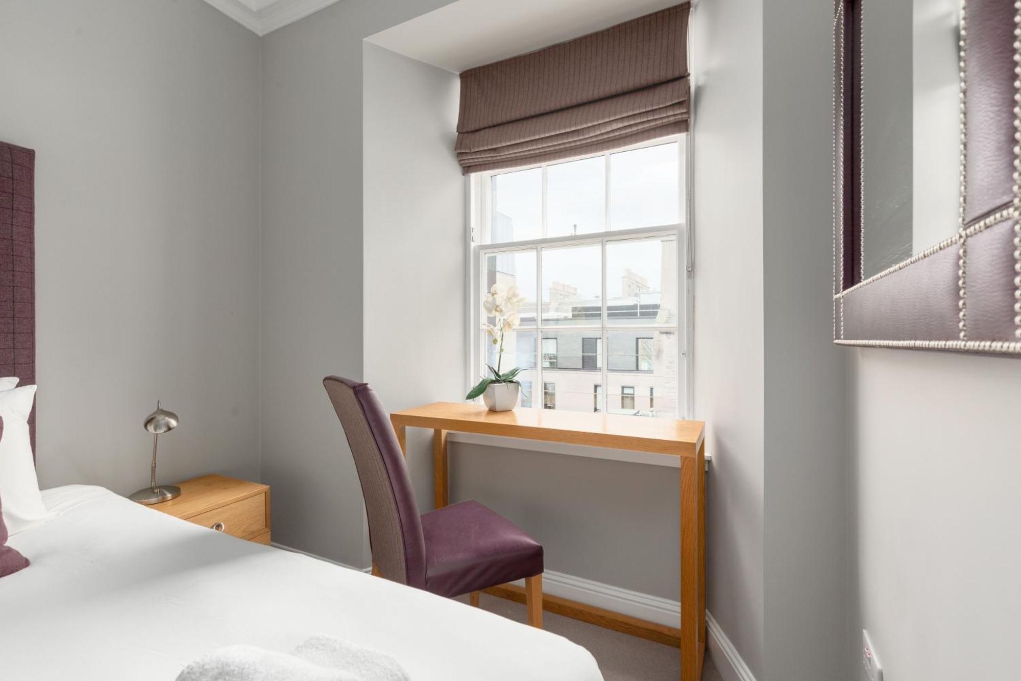 Destiny Scotland - Princes Street Residence Эдинбург Экстерьер фото